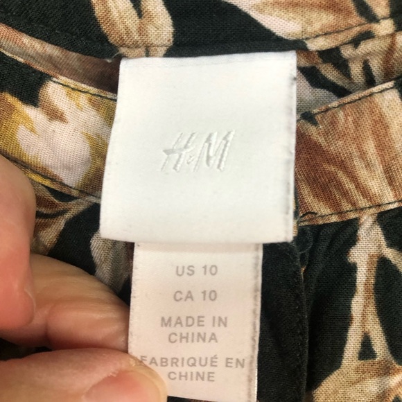 H &M Large Floral Tunic Collarless Buttons Halfway Up Relaxed Loose Fit - Picture 7 of 9